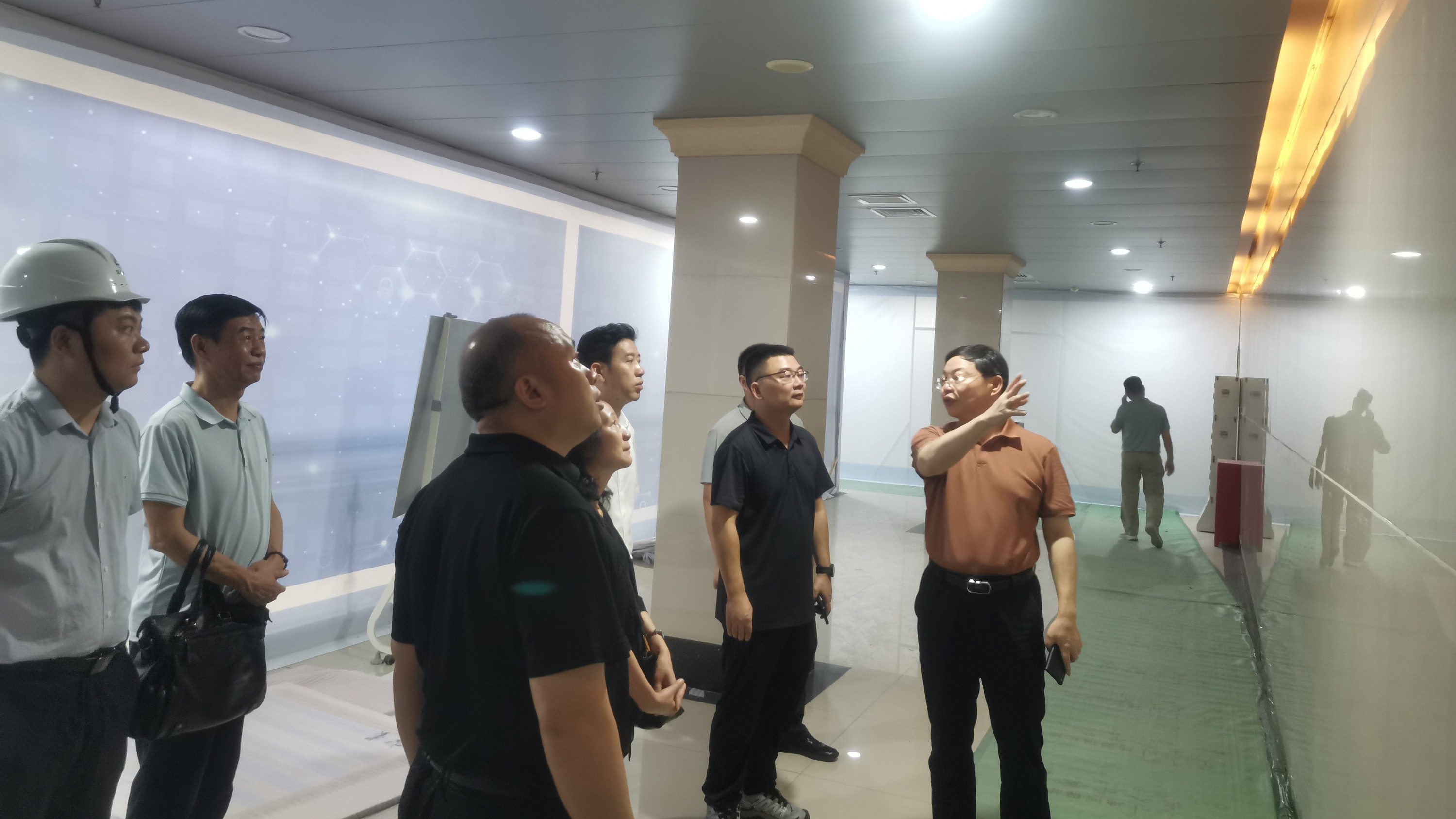 黎雁南副廳長蒞臨金格建科湖南省審計廳文化陣地建設項目考察指導工作